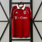 Bayern 05/06 home Football kit - Footyb